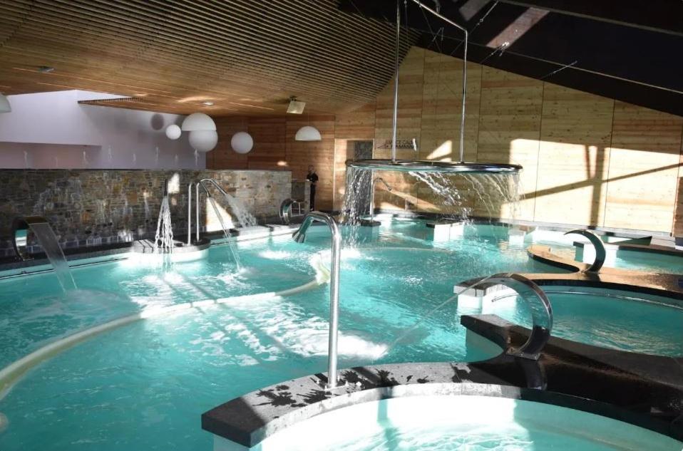 Chalet Pres Des Pistes Avec Vue Panoramique Лез Англ Екстериор снимка